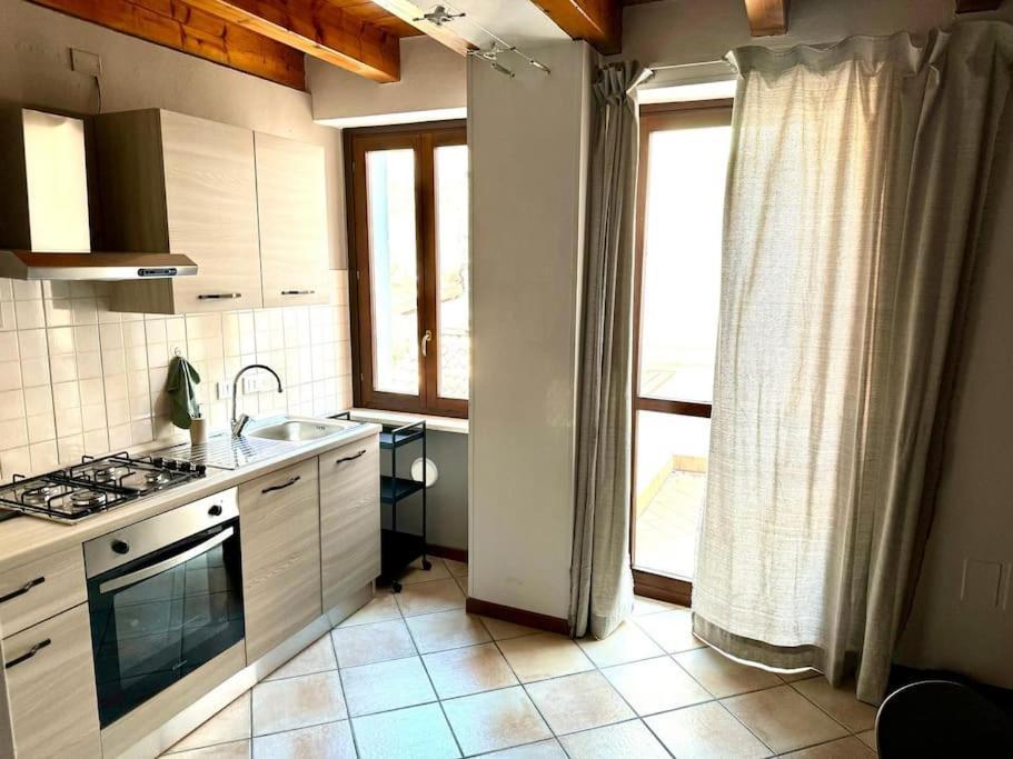 Appartamento Santa Maria Ντεζεντσάνο ντελ Γκάρντα Εξωτερικό φωτογραφία